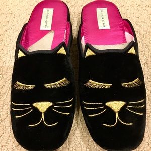 Patricia Green Womens Demure Kitty Slippers; sz 7